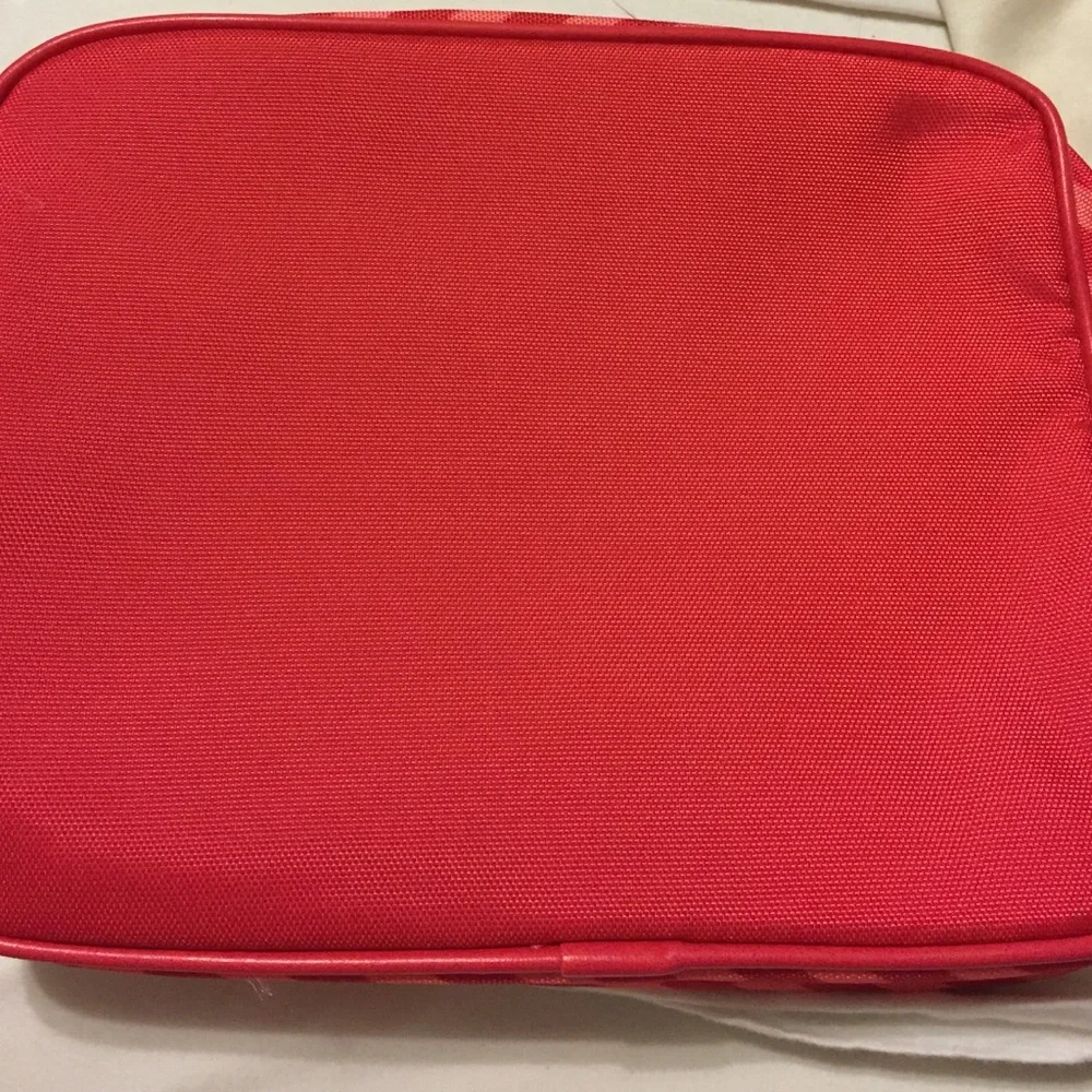 NEW Shiseido Pouch